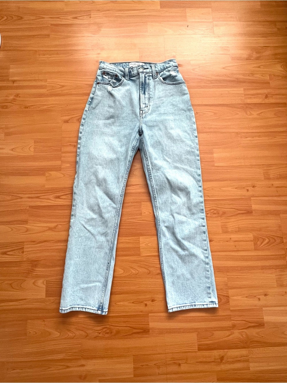 Abercrombie & Fitch 90s Curve Love Ankle Length Ultra High Rise Jeans
